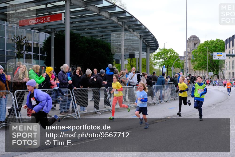 25.04.2026 - Das Zehntel Tim E. http://msf.ph/oto/9567712 25.04.2026 08:50:49 Ziel 1197, 1200, 1284, 1523, 1719, 1731, 1888, 1987, 2656, 2806, 2820, 3215, 3261, 3303, 3309, 3330, 3627, 3690, 3843, 3967 meine-sportfotos.de