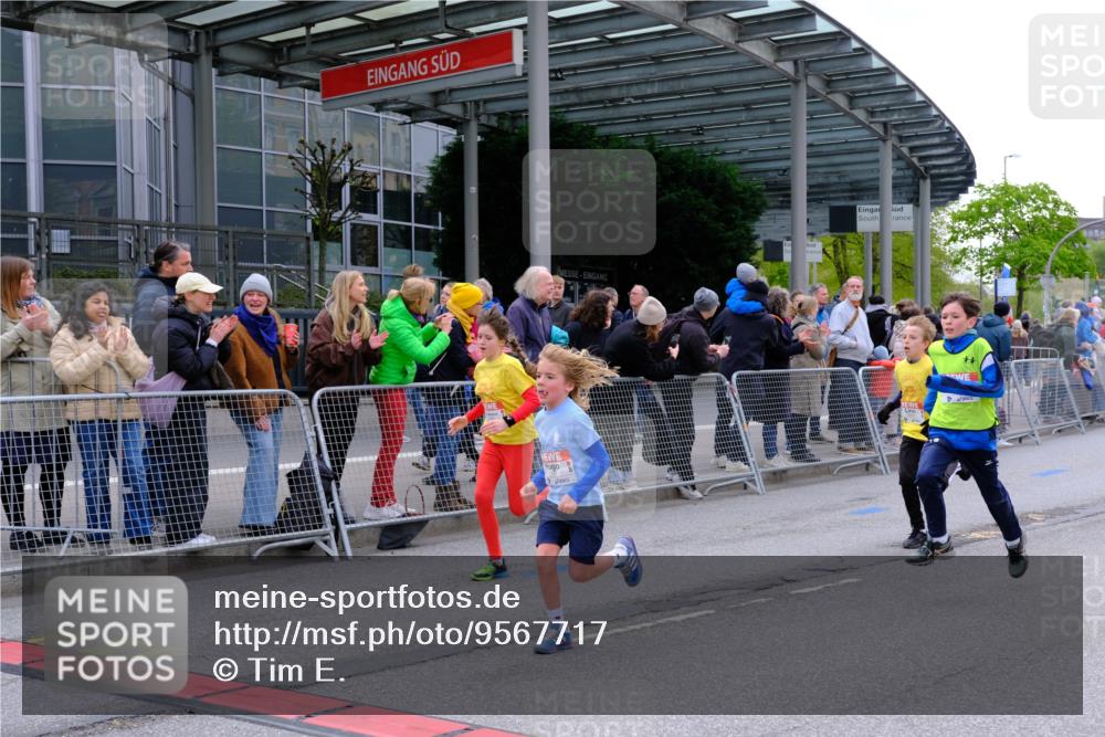 25.04.2026 - Das Zehntel Tim E. http://msf.ph/oto/9567717 25.04.2026 08:50:50 Ziel 1197, 1200, 1284, 1731, 1888, 1987, 2656, 2806, 2820, 3215, 3261, 3303, 3309, 3330, 3627, 3690, 3967 meine-sportfotos.de