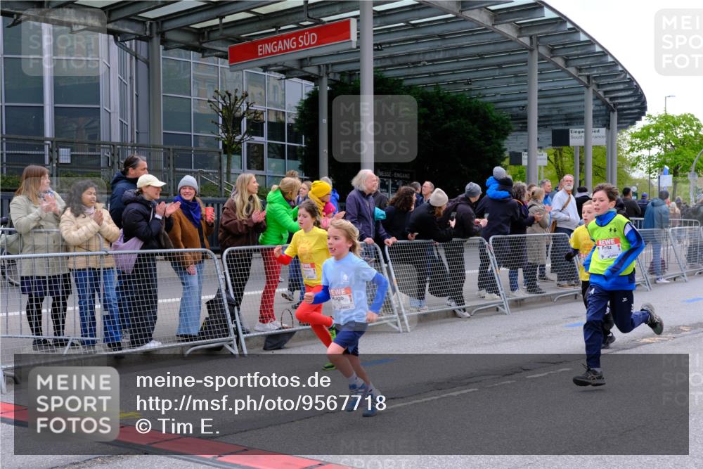 25.04.2026 - Das Zehntel Tim E. http://msf.ph/oto/9567718 25.04.2026 08:50:50 Ziel 1197, 1200, 1284, 1731, 1888, 1987, 2656, 2806, 2820, 3215, 3261, 3303, 3309, 3330, 3627, 3690, 3967 meine-sportfotos.de
