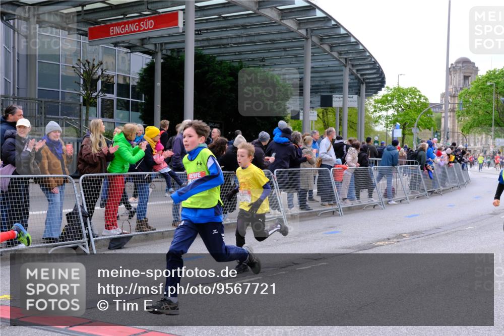 25.04.2026 - Das Zehntel Tim E. http://msf.ph/oto/9567721 25.04.2026 08:50:50 Ziel 1197, 1200, 1284, 1731, 1888, 1987, 2656, 2806, 2820, 3215, 3261, 3303, 3309, 3330, 3627, 3690, 3967 meine-sportfotos.de