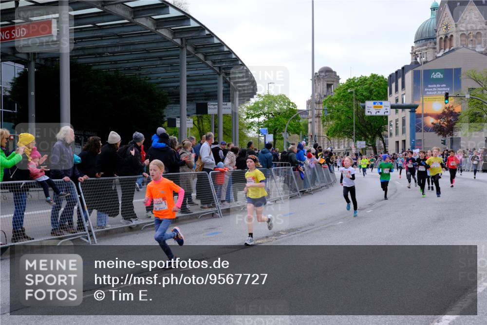 25.04.2026 - Das Zehntel Tim E. http://msf.ph/oto/9567727 25.04.2026 08:50:55 Ziel 1197, 1542, 1729, 1739, 1888, 2656, 2800, 2806, 2820, 3097, 3215, 3309, 3330, 3461, 3627, 3978 meine-sportfotos.de