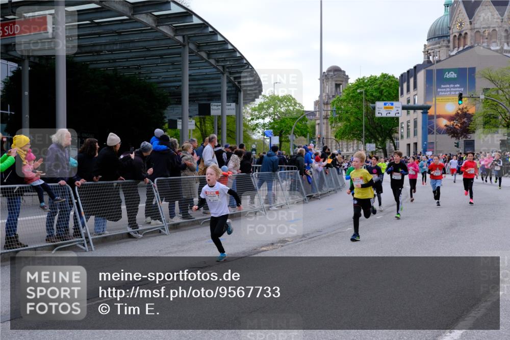 25.04.2026 - Das Zehntel Tim E. http://msf.ph/oto/9567733 25.04.2026 08:50:57 Ziel 1197, 1542, 1729, 1739, 1888, 2598, 2616, 2624, 2800, 2806, 2820, 3097, 3215, 3461, 3978, 4015 meine-sportfotos.de