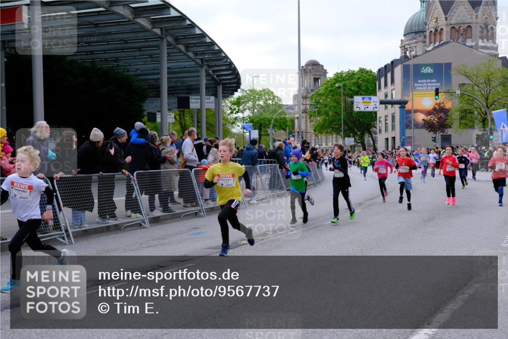 25.04.2026 - Das Zehntel Tim E. http://msf.ph/oto/9567737 25.04.2026 08:50:58 Ziel 1542, 1729, 1739, 1888, 2598, 2616, 2624, 2800, 2820, 3097, 3215, 3461, 3648, 3978, 4015 meine-sportfotos.de