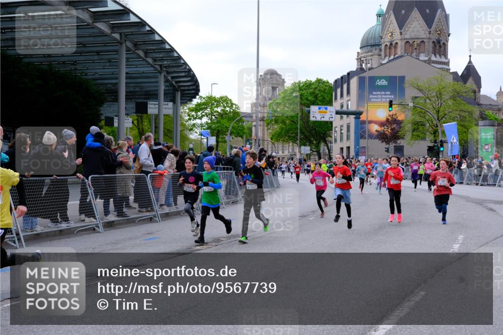 25.04.2026 - Das Zehntel Tim E. http://msf.ph/oto/9567739 25.04.2026 08:50:58 Ziel 1542, 1729, 1739, 1888, 2598, 2616, 2624, 2800, 2820, 3097, 3215, 3461, 3648, 3978, 4015 meine-sportfotos.de