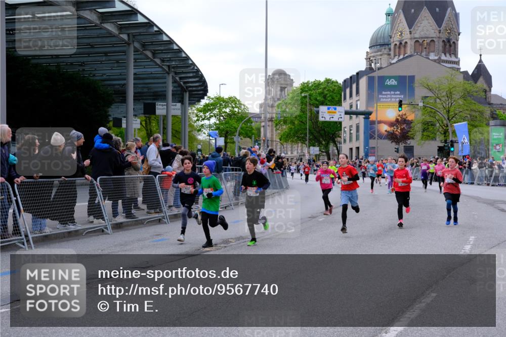 25.04.2026 - Das Zehntel Tim E. http://msf.ph/oto/9567740 25.04.2026 08:50:58 Ziel 1542, 1729, 1739, 1888, 2598, 2616, 2624, 2800, 2820, 3097, 3215, 3461, 3648, 3978, 4015 meine-sportfotos.de
