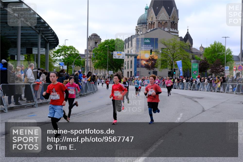 25.04.2026 - Das Zehntel Tim E. http://msf.ph/oto/9567747 25.04.2026 08:51:00 Ziel 1542, 1729, 1739, 2162, 2169, 2598, 2616, 2624, 2800, 2894, 3097, 3461, 3570, 3648, 3978, 4015 meine-sportfotos.de