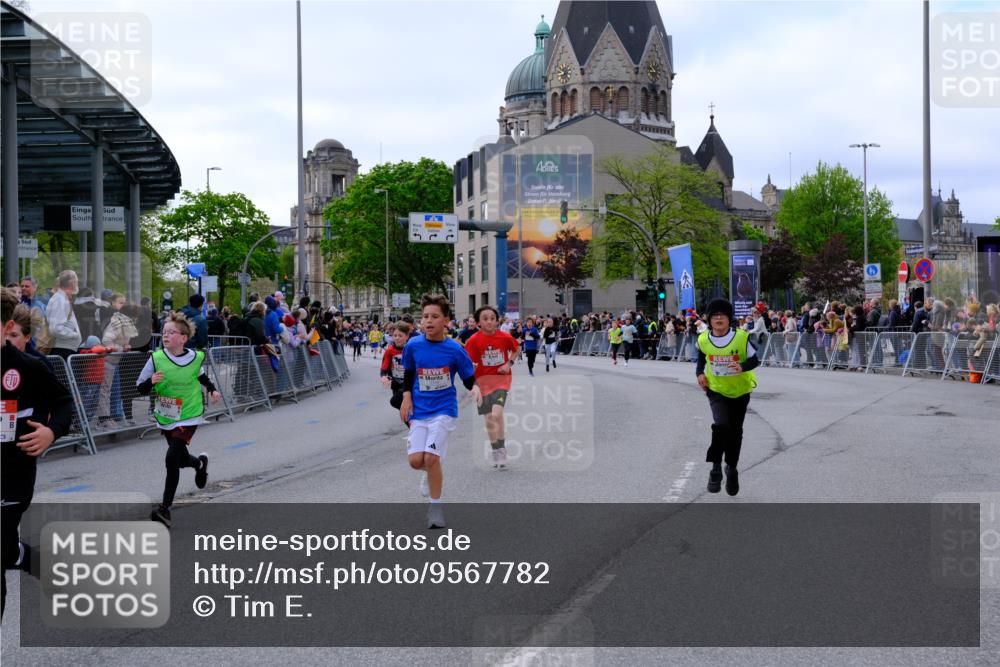 25.04.2026 - Das Zehntel Tim E. http://msf.ph/oto/9567782 25.04.2026 08:51:07 Ziel 1282, 1729, 1739, 2066, 2149, 2162, 2169, 2312, 2313, 2320, 2338, 2598, 2616, 2624, 2671, 2894, 3097, 3229, 3332, 3352, 3382, 3570, 3648, 3921, 3933, 4015 meine-sportfotos.de