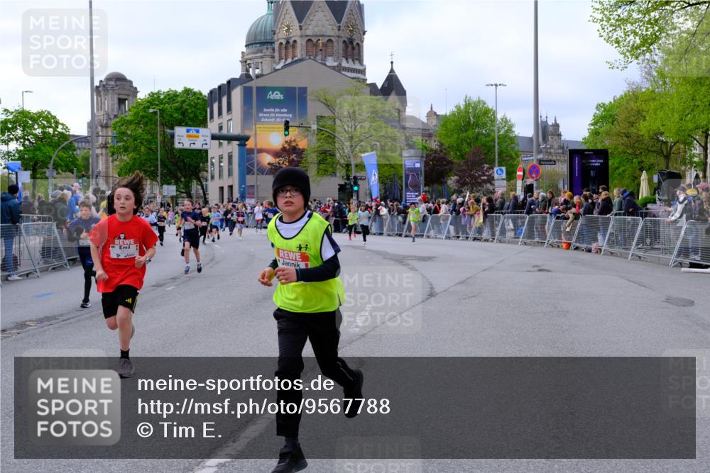 25.04.2026 - Das Zehntel Tim E. http://msf.ph/oto/9567788 25.04.2026 08:51:09 Ziel 1279, 1282, 2066, 2149, 2162, 2169, 2312, 2313, 2320, 2338, 2671, 2894, 3229, 3332, 3352, 3382, 3407, 3421, 3570, 3648, 3921, 3933, 4015 meine-sportfotos.de