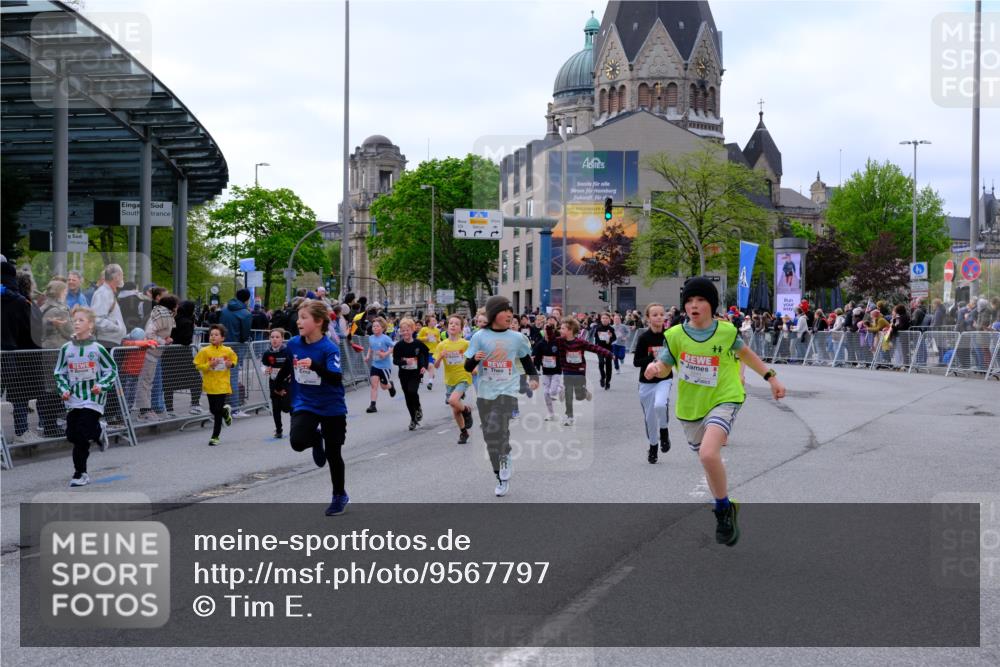 25.04.2026 - Das Zehntel Tim E. http://msf.ph/oto/9567797 25.04.2026 08:51:15 Ziel 1017, 1018, 1198, 1279, 1281, 1282, 1286, 1840, 1974, 2149, 2161, 2312, 2313, 2338, 2671, 2729, 2761, 2966, 3116, 3190, 3227, 3229, 3241, 3332, 3335, 3382, 3407, 3421, 3572, 3675, 3807, 3921, 3933, 4040 meine-sportfotos.de