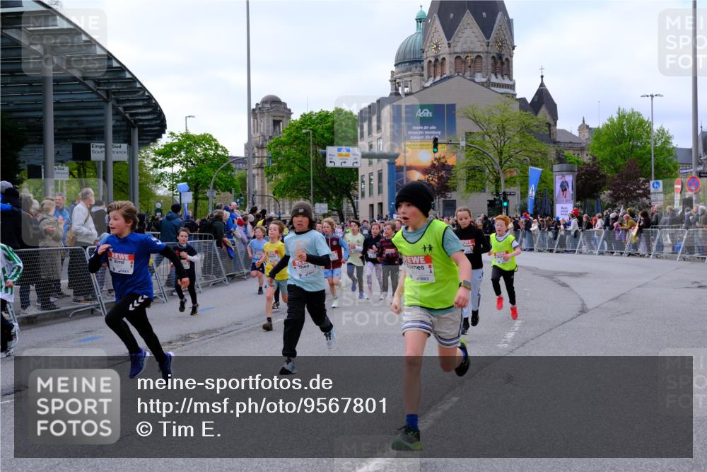 25.04.2026 - Das Zehntel Tim E. http://msf.ph/oto/9567801 25.04.2026 08:51:15 Ziel 1017, 1018, 1198, 1279, 1281, 1282, 1286, 1840, 1974, 2149, 2161, 2312, 2313, 2338, 2671, 2729, 2761, 2966, 3116, 3190, 3227, 3229, 3241, 3332, 3335, 3382, 3407, 3421, 3572, 3675, 3807, 3921, 3933, 4040 meine-sportfotos.de