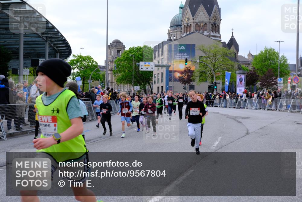 25.04.2026 - Das Zehntel Tim E. http://msf.ph/oto/9567804 25.04.2026 08:51:16 Ziel 1017, 1018, 1198, 1279, 1281, 1282, 1286, 1840, 1974, 2161, 2312, 2671, 2729, 2761, 2966, 3116, 3190, 3227, 3229, 3241, 3332, 3335, 3407, 3421, 3428, 3572, 3675, 3807, 3933, 4040 meine-sportfotos.de