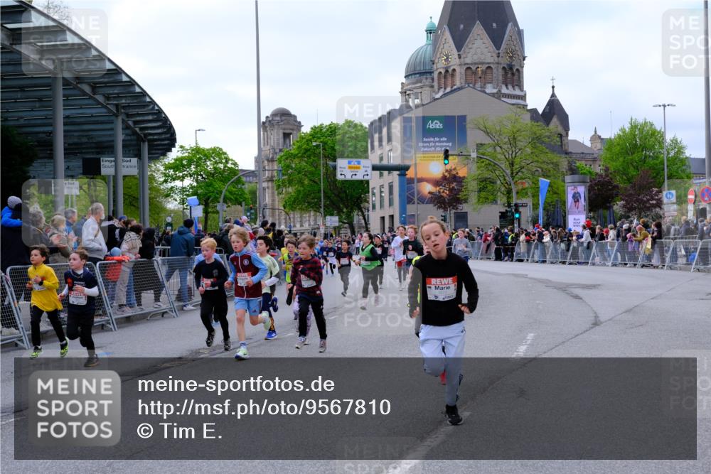 25.04.2026 - Das Zehntel Tim E. http://msf.ph/oto/9567810 25.04.2026 08:51:16 Ziel 1017, 1018, 1198, 1279, 1281, 1282, 1286, 1840, 1974, 2161, 2312, 2671, 2729, 2761, 2966, 3116, 3190, 3227, 3229, 3241, 3332, 3335, 3407, 3421, 3428, 3572, 3675, 3807, 3933, 4040 meine-sportfotos.de