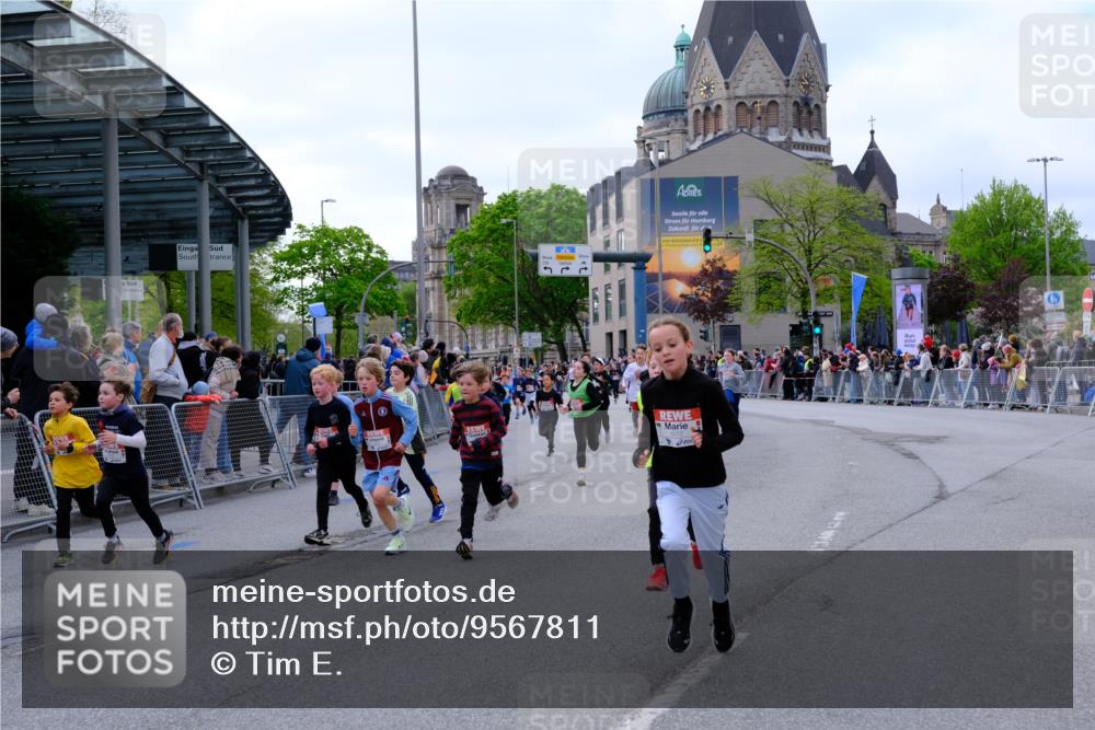 25.04.2026 - Das Zehntel Tim E. http://msf.ph/oto/9567811 25.04.2026 08:51:16 Ziel 1017, 1018, 1198, 1279, 1281, 1282, 1286, 1840, 1974, 2161, 2312, 2671, 2729, 2761, 2966, 3116, 3190, 3227, 3229, 3241, 3332, 3335, 3407, 3421, 3428, 3572, 3675, 3807, 3933, 4040 meine-sportfotos.de