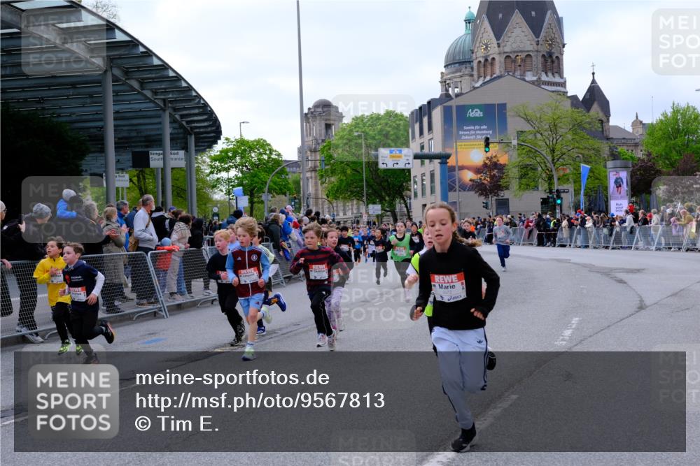 25.04.2026 - Das Zehntel Tim E. http://msf.ph/oto/9567813 25.04.2026 08:51:16 Ziel 1017, 1018, 1198, 1279, 1281, 1282, 1286, 1840, 1974, 2161, 2312, 2671, 2729, 2761, 2966, 3116, 3190, 3227, 3229, 3241, 3332, 3335, 3407, 3421, 3428, 3572, 3675, 3807, 3933, 4040 meine-sportfotos.de