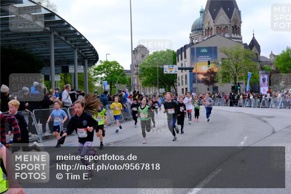25.04.2026 - Das Zehntel Tim E. http://msf.ph/oto/9567818 25.04.2026 08:51:18 Ziel 1017, 1018, 1111, 1198, 1224, 1279, 1281, 1282, 1286, 1840, 1974, 2161, 2729, 2761, 2892, 2966, 3040, 3087, 3116, 3190, 3227, 3241, 3335, 3336, 3397, 3407, 3421, 3428, 3572, 3675, 3807, 3932, 4040, 4053 meine-sportfotos.de