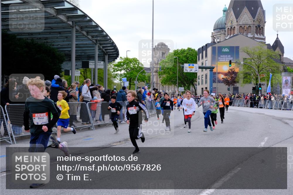 25.04.2026 - Das Zehntel Tim E. http://msf.ph/oto/9567826 25.04.2026 08:51:19 Ziel 1017, 1018, 1111, 1198, 1224, 1250, 1279, 1281, 1286, 1840, 1974, 2161, 2729, 2761, 2892, 2966, 3040, 3087, 3116, 3190, 3227, 3241, 3335, 3336, 3397, 3407, 3421, 3428, 3572, 3675, 3807, 3917, 3932, 4040, 4053 meine-sportfotos.de