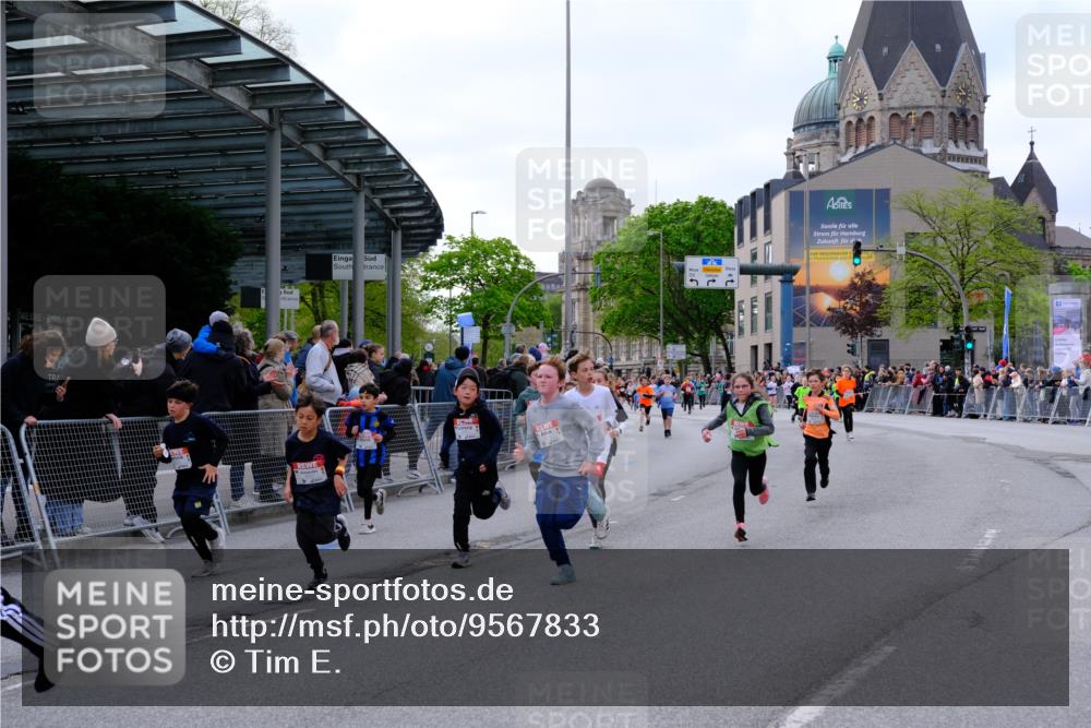 25.04.2026 - Das Zehntel Tim E. http://msf.ph/oto/9567833 25.04.2026 08:51:20 Ziel 1017, 1018, 1111, 1198, 1224, 1250, 1279, 1281, 1286, 1840, 1974, 2161, 2729, 2761, 2892, 2966, 3040, 3087, 3116, 3190, 3227, 3241, 3335, 3336, 3397, 3407, 3421, 3428, 3572, 3675, 3807, 3917, 3932, 3994, 4040, 4053 meine-sportfotos.de
