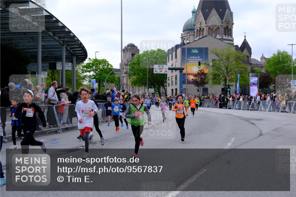 25.04.2026 - Das Zehntel Tim E. http://msf.ph/oto/9567837 25.04.2026 08:51:21 Ziel 1017, 1018, 1111, 1198, 1224, 1239, 1250, 1281, 1286, 1840, 1974, 2161, 2729, 2761, 2892, 2966, 3040, 3087, 3116, 3190, 3227, 3241, 3335, 3336, 3397, 3407, 3421, 3428, 3572, 3675, 3807, 3917, 3932, 3994, 4040, 4053 meine-sportfotos.de