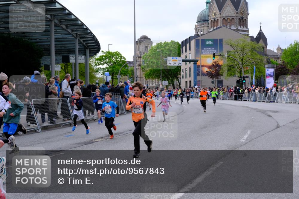 25.04.2026 - Das Zehntel Tim E. http://msf.ph/oto/9567843 25.04.2026 08:51:22 Ziel 1017, 1018, 1111, 1198, 1224, 1239, 1250, 1281, 1286, 1840, 1974, 2161, 2729, 2761, 2892, 2966, 3040, 3087, 3116, 3190, 3227, 3241, 3335, 3336, 3397, 3428, 3572, 3587, 3675, 3807, 3917, 3932, 3994, 4040, 4053 meine-sportfotos.de