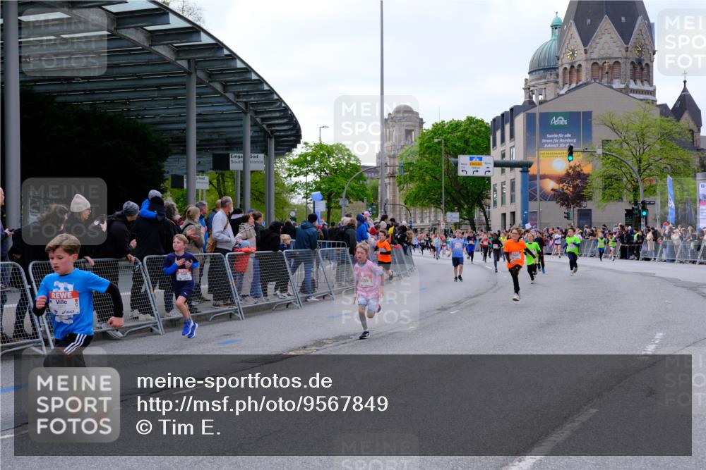 25.04.2026 - Das Zehntel Tim E. http://msf.ph/oto/9567849 25.04.2026 08:51:23 Ziel 1017, 1018, 1111, 1198, 1224, 1239, 1250, 1281, 1286, 1840, 1974, 2161, 2729, 2761, 2892, 2966, 3040, 3087, 3116, 3190, 3227, 3335, 3336, 3397, 3428, 3572, 3585, 3587, 3675, 3807, 3917, 3932, 3994, 4040, 4053 meine-sportfotos.de