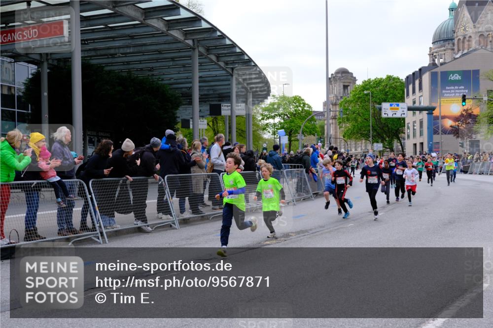 25.04.2026 - Das Zehntel Tim E. http://msf.ph/oto/9567871 25.04.2026 08:51:28 Ziel 1111, 1224, 1239, 1250, 1509, 1514, 1847, 1857, 2044, 2603, 2892, 2909, 3040, 3087, 3336, 3345, 3397, 3428, 3585, 3587, 3917, 3932, 3994, 4053 meine-sportfotos.de