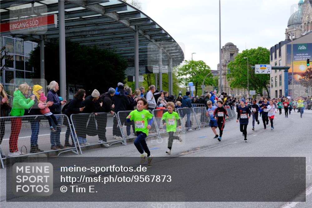 25.04.2026 - Das Zehntel Tim E. http://msf.ph/oto/9567873 25.04.2026 08:51:28 Ziel 1111, 1224, 1239, 1250, 1509, 1514, 1847, 1857, 2044, 2603, 2892, 2909, 3040, 3087, 3336, 3345, 3397, 3428, 3585, 3587, 3917, 3932, 3994, 4053 meine-sportfotos.de