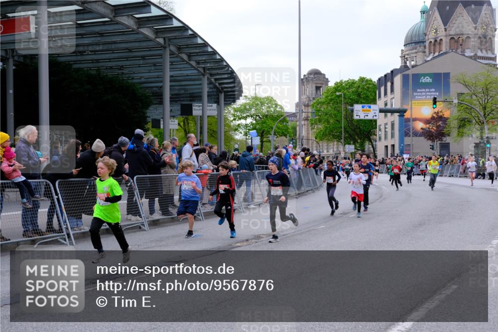 25.04.2026 - Das Zehntel Tim E. http://msf.ph/oto/9567876 25.04.2026 08:51:29 Ziel 1111, 1224, 1239, 1250, 1509, 1514, 1847, 1857, 2044, 2603, 2892, 2909, 3040, 3087, 3336, 3345, 3397, 3585, 3587, 3917, 3932, 3994, 4053 meine-sportfotos.de