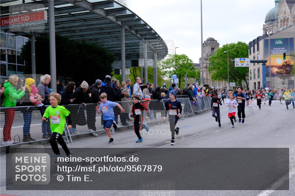 25.04.2026 - Das Zehntel Tim E. http://msf.ph/oto/9567879 25.04.2026 08:51:29 Ziel 1111, 1224, 1239, 1250, 1509, 1514, 1847, 1857, 2044, 2603, 2892, 2909, 3040, 3087, 3336, 3345, 3397, 3585, 3587, 3917, 3932, 3994, 4053 meine-sportfotos.de