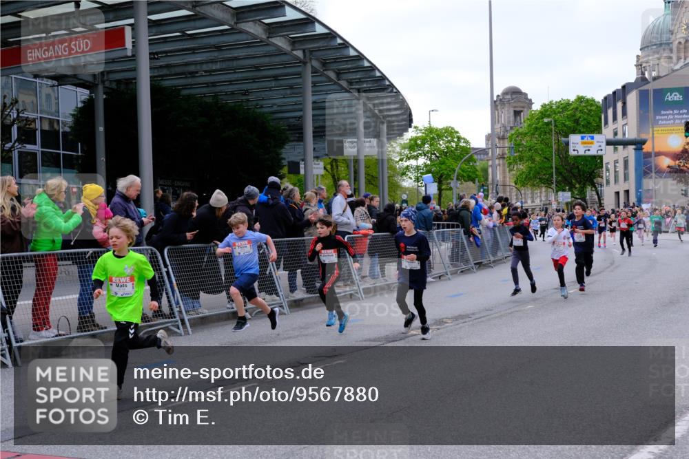 25.04.2026 - Das Zehntel Tim E. http://msf.ph/oto/9567880 25.04.2026 08:51:29 Ziel 1111, 1224, 1239, 1250, 1509, 1514, 1847, 1857, 2044, 2603, 2892, 2909, 3040, 3087, 3336, 3345, 3397, 3585, 3587, 3917, 3932, 3994, 4053 meine-sportfotos.de