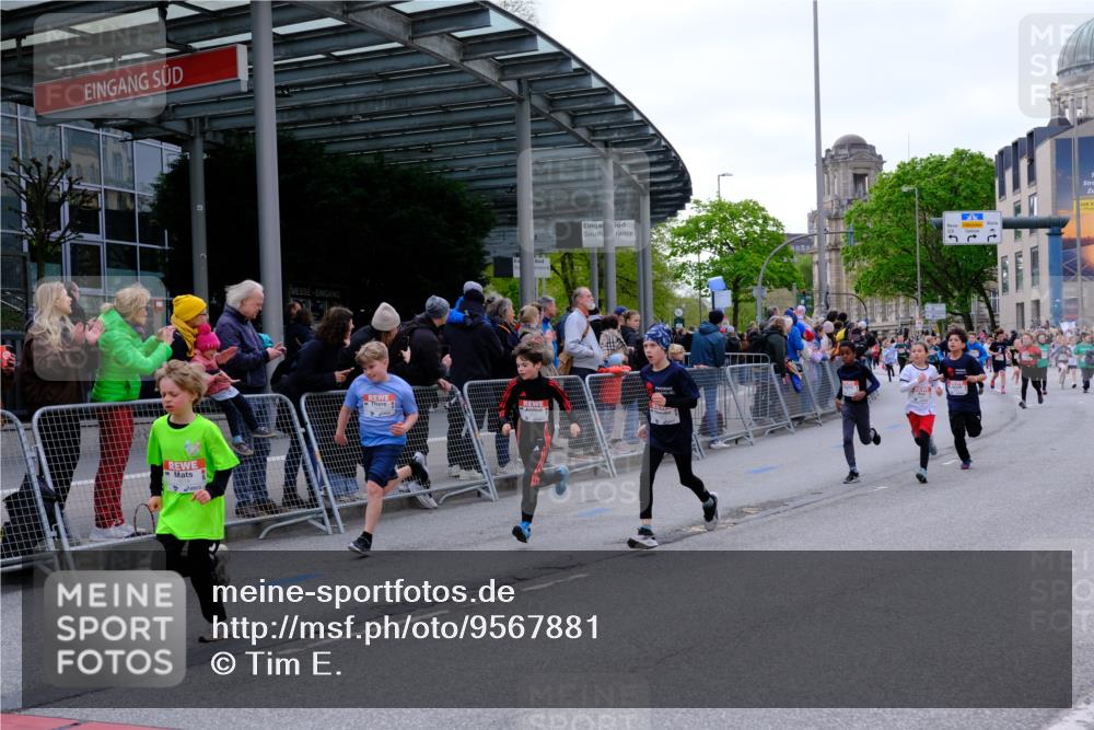 25.04.2026 - Das Zehntel Tim E. http://msf.ph/oto/9567881 25.04.2026 08:51:29 Ziel 1111, 1224, 1239, 1250, 1509, 1514, 1847, 1857, 2044, 2603, 2892, 2909, 3040, 3087, 3336, 3345, 3397, 3585, 3587, 3917, 3932, 3994, 4053 meine-sportfotos.de