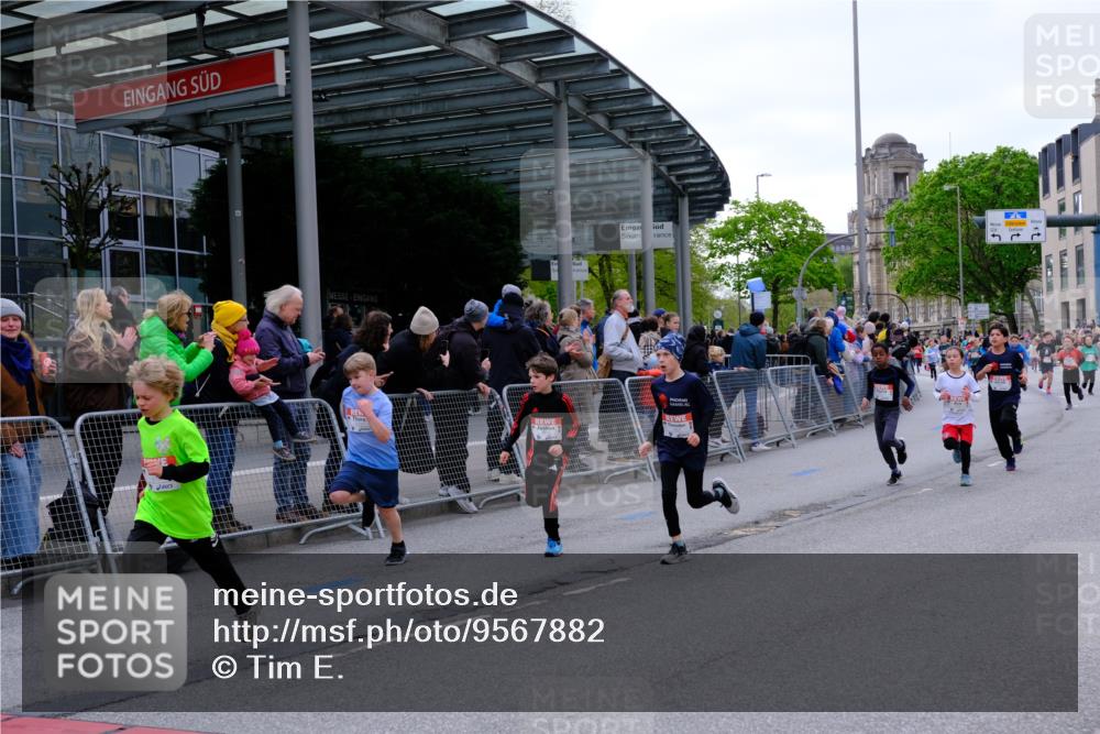 25.04.2026 - Das Zehntel Tim E. http://msf.ph/oto/9567882 25.04.2026 08:51:29 Ziel 1111, 1224, 1239, 1250, 1509, 1514, 1847, 1857, 2044, 2603, 2892, 2909, 3040, 3087, 3336, 3345, 3397, 3585, 3587, 3917, 3932, 3994, 4053 meine-sportfotos.de