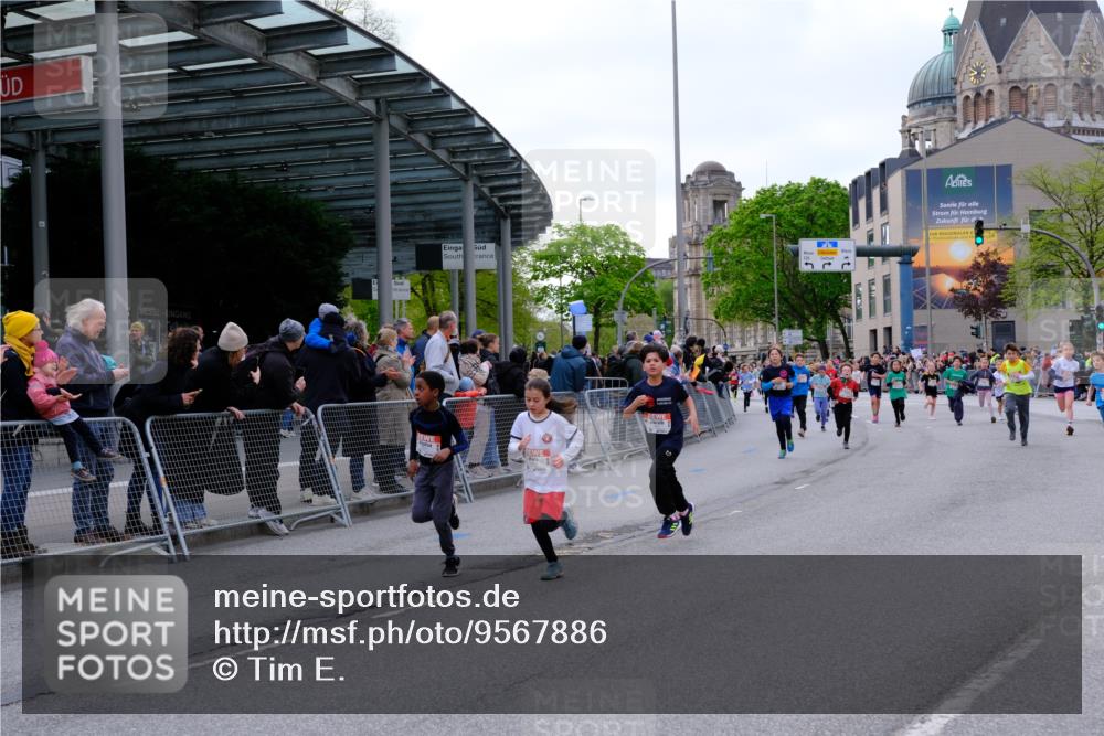 25.04.2026 - Das Zehntel Tim E. http://msf.ph/oto/9567886 25.04.2026 08:51:31 Ziel 1022, 1034, 1140, 1239, 1250, 1509, 1514, 1634, 1847, 1857, 2044, 2599, 2603, 2909, 2925, 3110, 3220, 3251, 3345, 3585, 3587, 3917, 3994 meine-sportfotos.de
