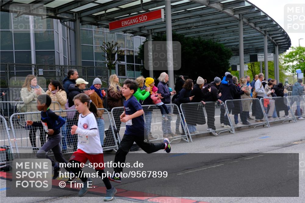 25.04.2026 - Das Zehntel Tim E. http://msf.ph/oto/9567899 25.04.2026 08:51:33 Ziel 1022, 1034, 1140, 1239, 1509, 1514, 1634, 1847, 1857, 2044, 2261, 2262, 2299, 2451, 2453, 2599, 2603, 2909, 2925, 3110, 3220, 3251, 3345, 3585, 3587, 4045 meine-sportfotos.de