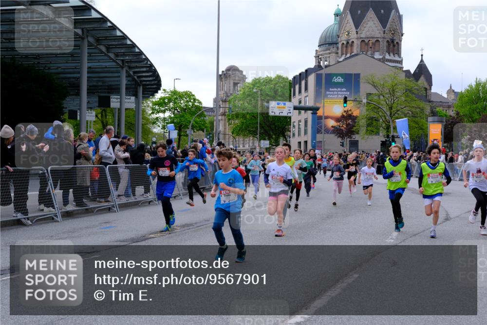 25.04.2026 - Das Zehntel Tim E. http://msf.ph/oto/9567901 25.04.2026 08:51:34 Ziel 1022, 1034, 1140, 1509, 1514, 1634, 1847, 1857, 2044, 2261, 2262, 2299, 2451, 2453, 2599, 2601, 2603, 2909, 2925, 3110, 3220, 3251, 3345, 3585, 3587, 4045 meine-sportfotos.de