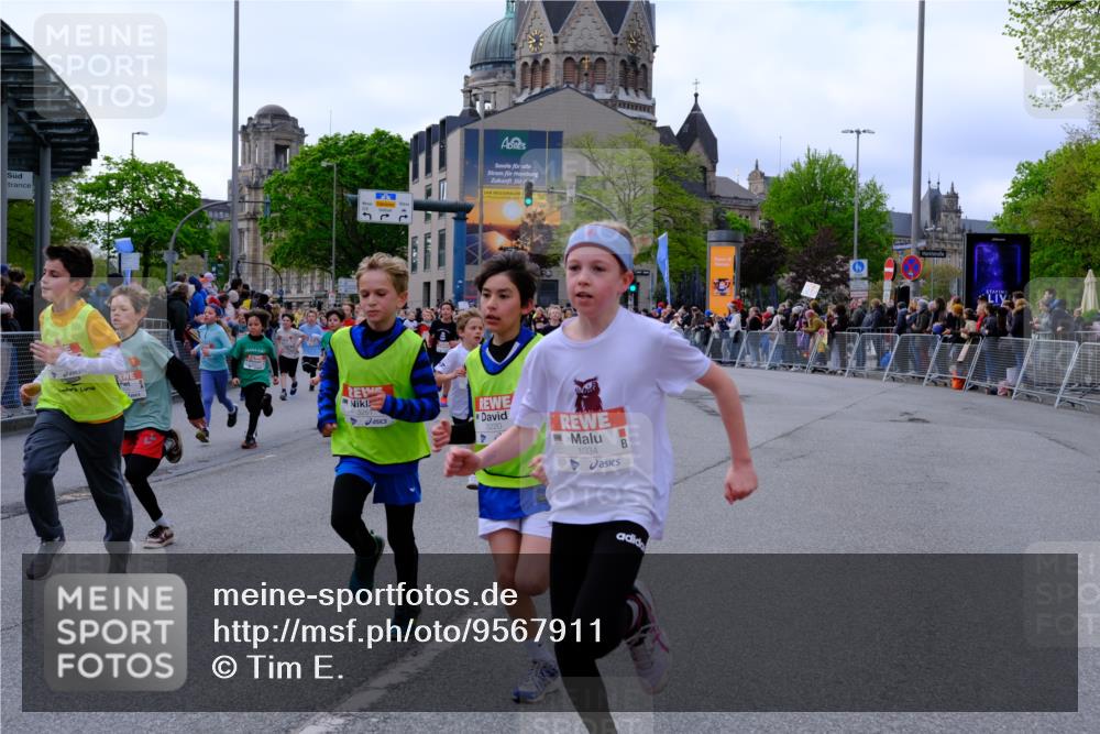 25.04.2026 - Das Zehntel Tim E. http://msf.ph/oto/9567911 25.04.2026 08:51:36 Ziel 1022, 1034, 1140, 1149, 1222, 1308, 1509, 1514, 1634, 1847, 1857, 2044, 2261, 2262, 2299, 2451, 2453, 2599, 2601, 2603, 2643, 2684, 2909, 2925, 3110, 3220, 3251, 3345, 4045 meine-sportfotos.de