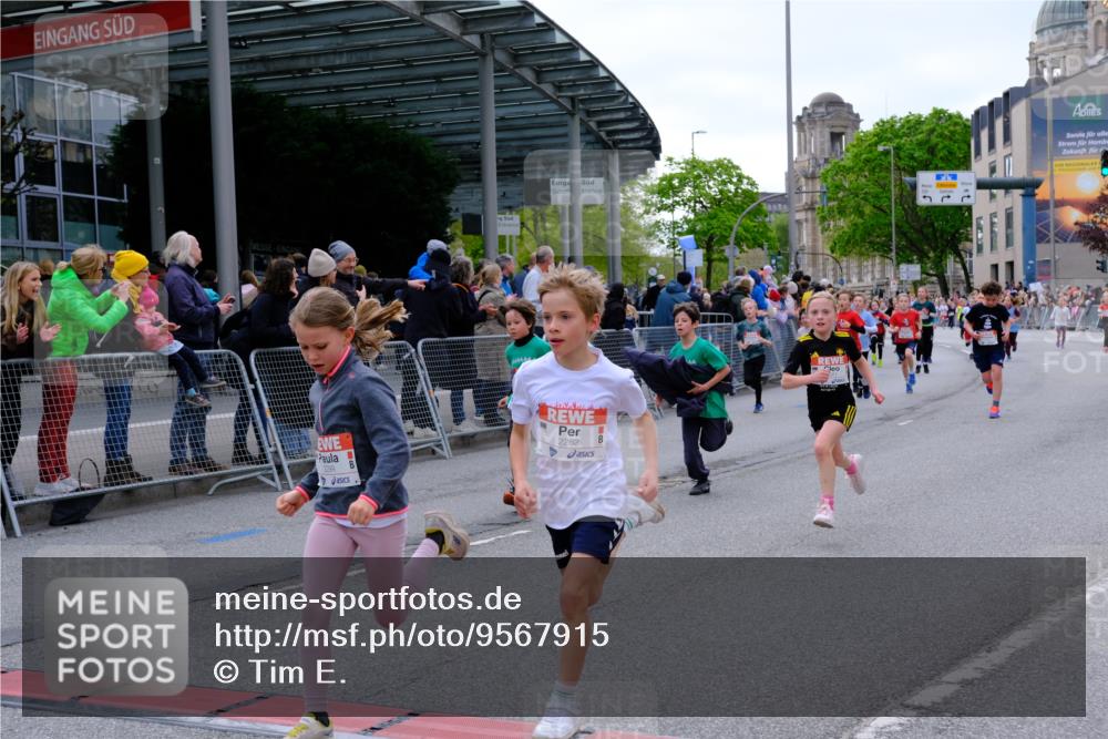 25.04.2026 - Das Zehntel Tim E. http://msf.ph/oto/9567915 25.04.2026 08:51:37 Ziel 1022, 1034, 1140, 1149, 1222, 1308, 1514, 1634, 1847, 1857, 2044, 2261, 2262, 2299, 2451, 2453, 2599, 2601, 2603, 2623, 2643, 2648, 2684, 2909, 2925, 3110, 3220, 3251, 3345, 4045 meine-sportfotos.de