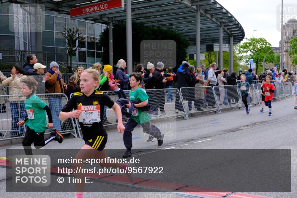 25.04.2026 - Das Zehntel Tim E. http://msf.ph/oto/9567922 25.04.2026 08:51:38 Ziel 1022, 1034, 1140, 1149, 1222, 1308, 1634, 1847, 1857, 2021, 2261, 2262, 2299, 2451, 2453, 2599, 2601, 2603, 2623, 2643, 2648, 2684, 2909, 2925, 3110, 3220, 3251, 3345, 4045 meine-sportfotos.de