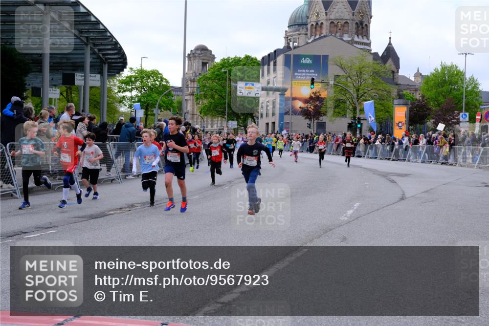 25.04.2026 - Das Zehntel Tim E. http://msf.ph/oto/9567923 25.04.2026 08:51:39 Ziel 1022, 1034, 1140, 1149, 1222, 1308, 1634, 1847, 2021, 2036, 2261, 2262, 2299, 2451, 2453, 2599, 2601, 2605, 2618, 2623, 2643, 2648, 2684, 2909, 2925, 3110, 3220, 3251, 3345, 4045 meine-sportfotos.de