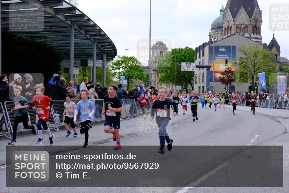 25.04.2026 - Das Zehntel Tim E. http://msf.ph/oto/9567929 25.04.2026 08:51:40 Ziel 1022, 1034, 1140, 1149, 1222, 1308, 1634, 1847, 2021, 2036, 2241, 2261, 2262, 2299, 2451, 2453, 2599, 2601, 2605, 2618, 2623, 2643, 2648, 2684, 2925, 3110, 3220, 3251, 3345, 4045 meine-sportfotos.de