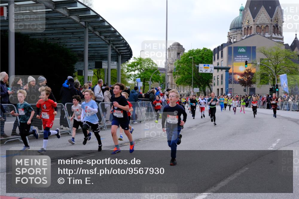 25.04.2026 - Das Zehntel Tim E. http://msf.ph/oto/9567930 25.04.2026 08:51:40 Ziel 1022, 1034, 1140, 1149, 1222, 1308, 1634, 1847, 2021, 2036, 2241, 2261, 2262, 2299, 2451, 2453, 2599, 2601, 2605, 2618, 2623, 2643, 2648, 2684, 2925, 3110, 3220, 3251, 3345, 4045 meine-sportfotos.de