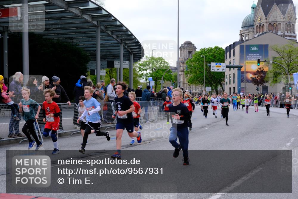 25.04.2026 - Das Zehntel Tim E. http://msf.ph/oto/9567931 25.04.2026 08:51:40 Ziel 1022, 1034, 1140, 1149, 1222, 1308, 1634, 1847, 2021, 2036, 2241, 2261, 2262, 2299, 2451, 2453, 2599, 2601, 2605, 2618, 2623, 2643, 2648, 2684, 2925, 3110, 3220, 3251, 3345, 4045 meine-sportfotos.de