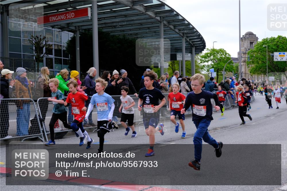 25.04.2026 - Das Zehntel Tim E. http://msf.ph/oto/9567933 25.04.2026 08:51:40 Ziel 1022, 1034, 1140, 1149, 1222, 1308, 1634, 1847, 2021, 2036, 2241, 2261, 2262, 2299, 2451, 2453, 2599, 2601, 2605, 2618, 2623, 2643, 2648, 2684, 2925, 3110, 3220, 3251, 3345, 4045 meine-sportfotos.de