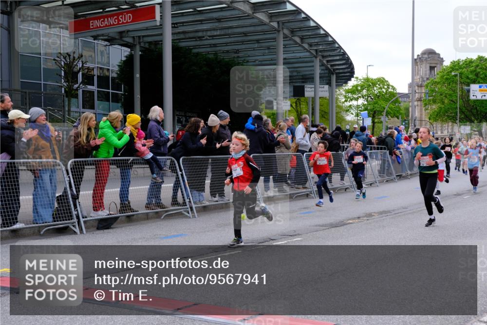 25.04.2026 - Das Zehntel Tim E. http://msf.ph/oto/9567941 25.04.2026 08:51:42 Ziel 1022, 1030, 1034, 1140, 1149, 1222, 1308, 1628, 1633, 1634, 1710, 2021, 2036, 2241, 2261, 2262, 2299, 2451, 2453, 2599, 2601, 2605, 2618, 2623, 2643, 2648, 2684, 2890, 2925, 3110, 3220, 3251, 4045 meine-sportfotos.de