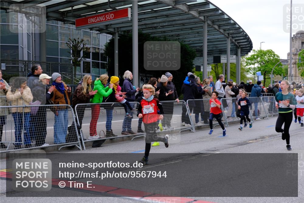 25.04.2026 - Das Zehntel Tim E. http://msf.ph/oto/9567944 25.04.2026 08:51:43 Ziel 1030, 1034, 1140, 1149, 1222, 1308, 1628, 1633, 1634, 1710, 2021, 2036, 2241, 2261, 2262, 2299, 2451, 2453, 2599, 2601, 2605, 2618, 2623, 2643, 2648, 2684, 2890, 3078, 3110, 3134, 3220, 3251, 4045 meine-sportfotos.de
