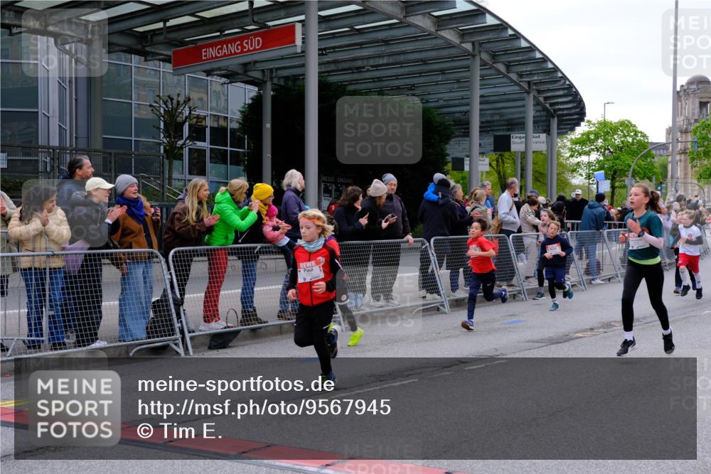 25.04.2026 - Das Zehntel Tim E. http://msf.ph/oto/9567945 25.04.2026 08:51:43 Ziel 1030, 1034, 1140, 1149, 1222, 1308, 1628, 1633, 1634, 1710, 2021, 2036, 2241, 2261, 2262, 2299, 2451, 2453, 2599, 2601, 2605, 2618, 2623, 2643, 2648, 2684, 2890, 3078, 3110, 3134, 3220, 3251, 4045 meine-sportfotos.de