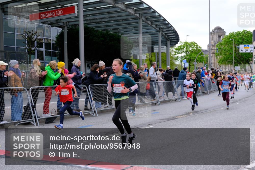 25.04.2026 - Das Zehntel Tim E. http://msf.ph/oto/9567948 25.04.2026 08:51:44 Ziel 1030, 1149, 1222, 1308, 1628, 1631, 1633, 1710, 2021, 2036, 2241, 2261, 2262, 2299, 2451, 2453, 2601, 2605, 2618, 2623, 2643, 2648, 2684, 2890, 3078, 3134, 3249, 3830, 4045 meine-sportfotos.de