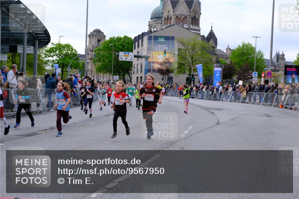 25.04.2026 - Das Zehntel Tim E. http://msf.ph/oto/9567950 25.04.2026 08:51:45 Ziel 1030, 1149, 1222, 1308, 1326, 1628, 1631, 1633, 1710, 2021, 2036, 2241, 2261, 2451, 2453, 2601, 2605, 2618, 2623, 2643, 2648, 2684, 2746, 2890, 3078, 3134, 3249, 3830, 4048 meine-sportfotos.de
