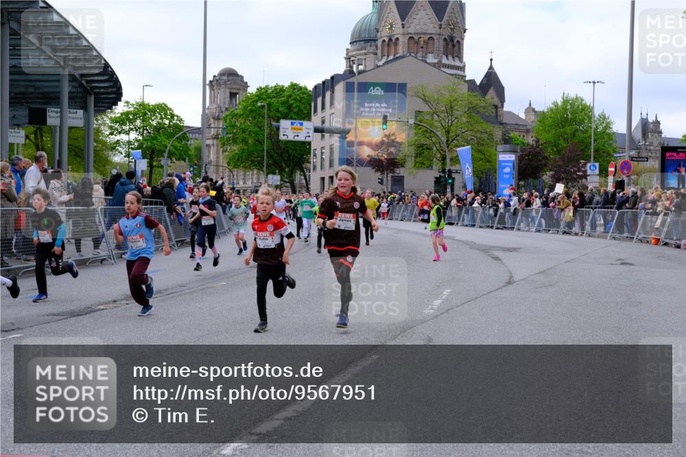 25.04.2026 - Das Zehntel Tim E. http://msf.ph/oto/9567951 25.04.2026 08:51:45 Ziel 1030, 1149, 1222, 1308, 1326, 1628, 1631, 1633, 1710, 2021, 2036, 2241, 2261, 2451, 2453, 2601, 2605, 2618, 2623, 2643, 2648, 2684, 2746, 2890, 3078, 3134, 3249, 3830, 4048 meine-sportfotos.de