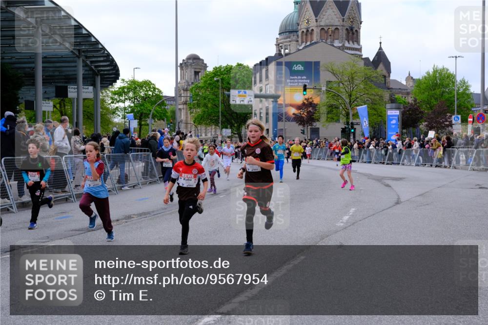 25.04.2026 - Das Zehntel Tim E. http://msf.ph/oto/9567954 25.04.2026 08:51:45 Ziel 1030, 1149, 1222, 1308, 1326, 1628, 1631, 1633, 1710, 2021, 2036, 2241, 2261, 2451, 2453, 2601, 2605, 2618, 2623, 2643, 2648, 2684, 2746, 2890, 3078, 3134, 3249, 3830, 4048 meine-sportfotos.de