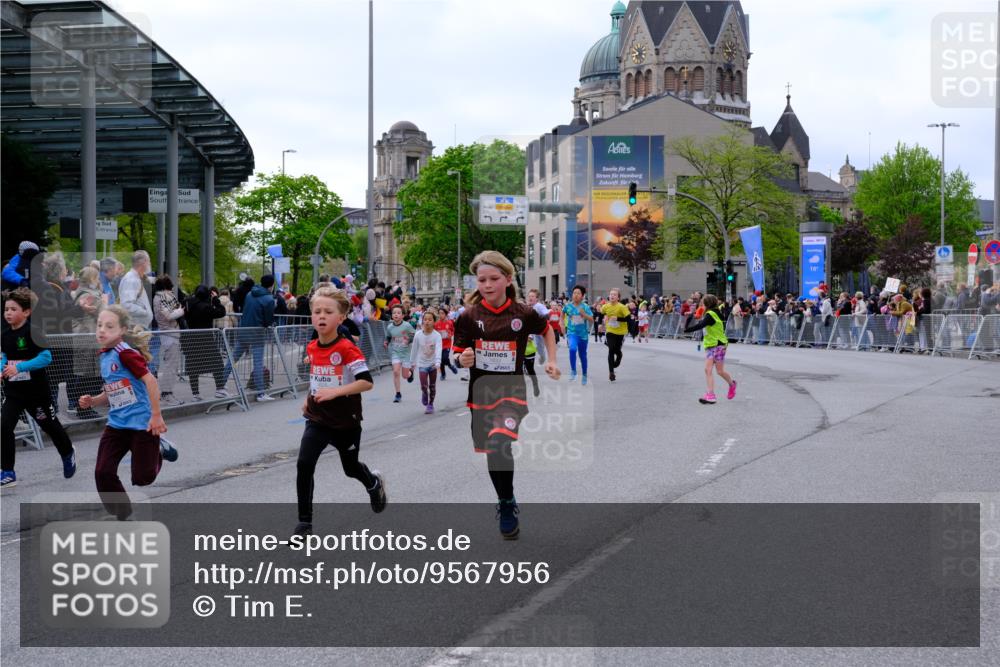 25.04.2026 - Das Zehntel Tim E. http://msf.ph/oto/9567956 25.04.2026 08:51:45 Ziel 1030, 1149, 1222, 1308, 1326, 1628, 1631, 1633, 1710, 2021, 2036, 2241, 2261, 2451, 2453, 2601, 2605, 2618, 2623, 2643, 2648, 2684, 2746, 2890, 3078, 3134, 3249, 3830, 4048 meine-sportfotos.de